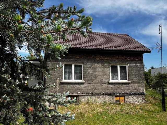 Krzeszowice - mały dom tuż pod lasem